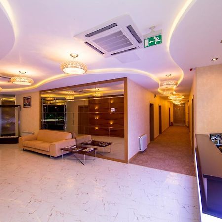 מינגסוויר Azpetrol Hotel Mingechaur מראה חיצוני תמונה